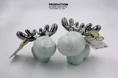 建筑設計師轉行原創潮流玩具，用中國版Kaws概念贏得投資青睞